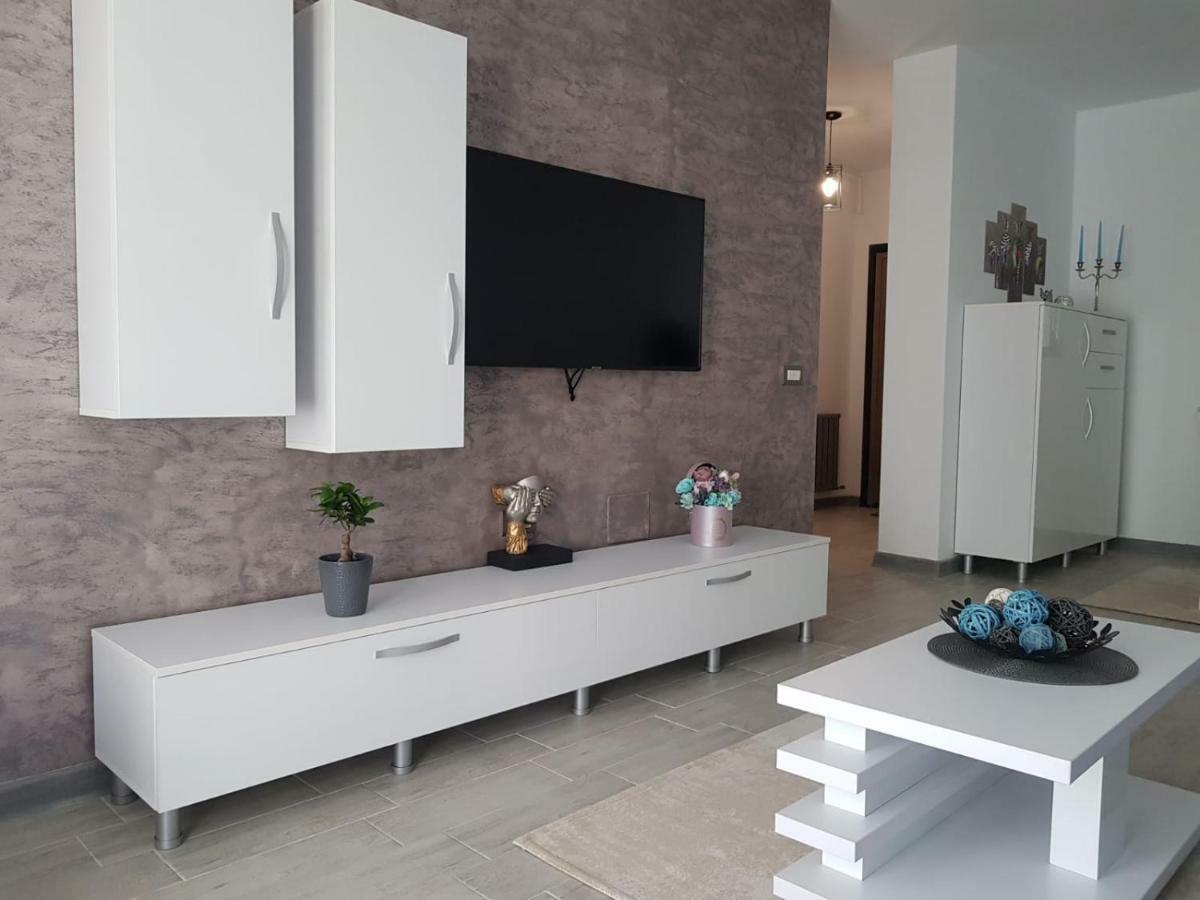 Ranya Apartments Alezzi Beach Resort Năvodari Εξωτερικό φωτογραφία